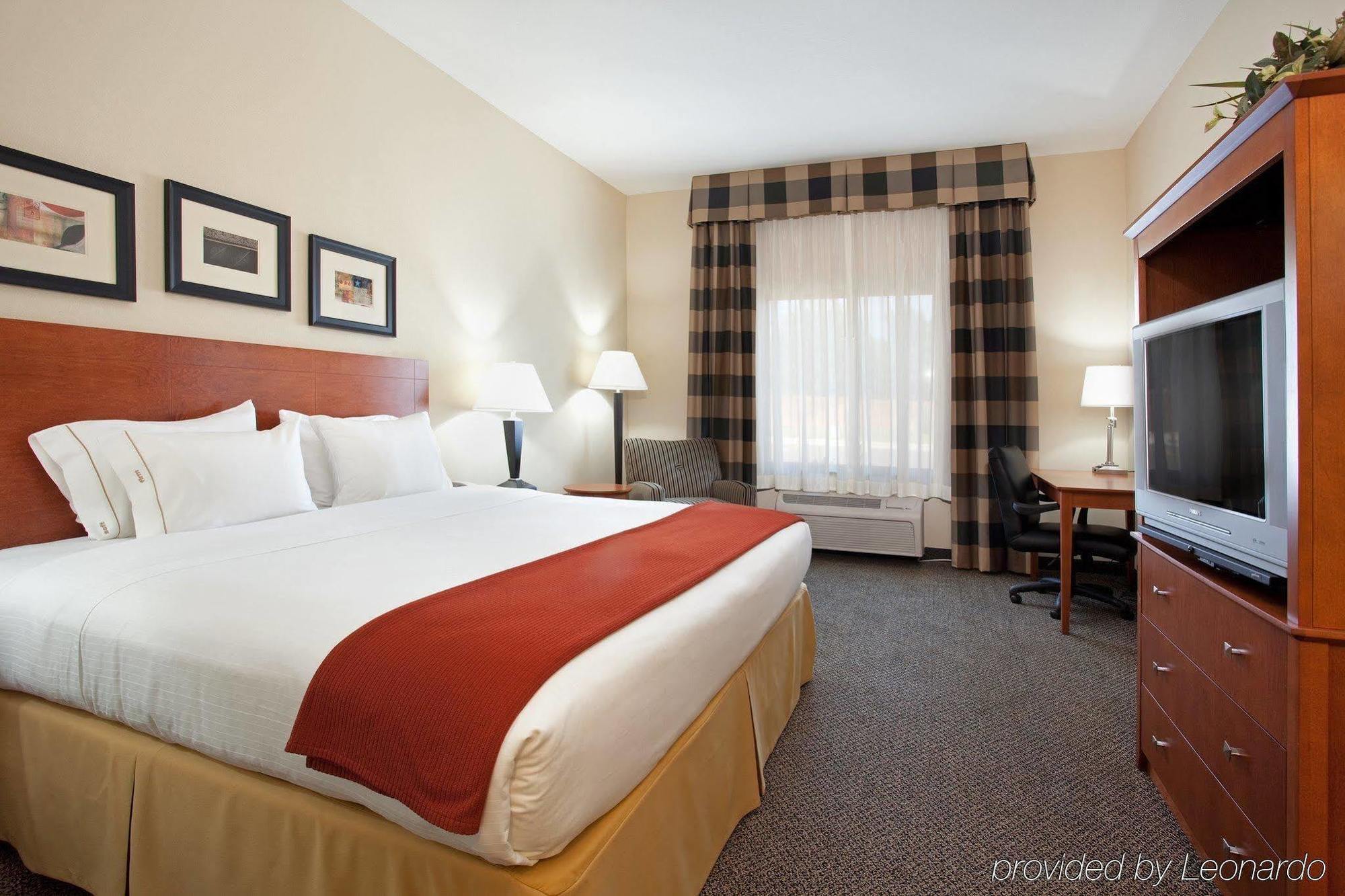 Holiday Inn Express Hotel Vernal By Ihg Exterior foto
